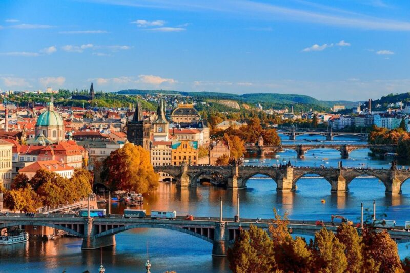 Prague Introduction Walking Tour - Navigating the Winding Streets