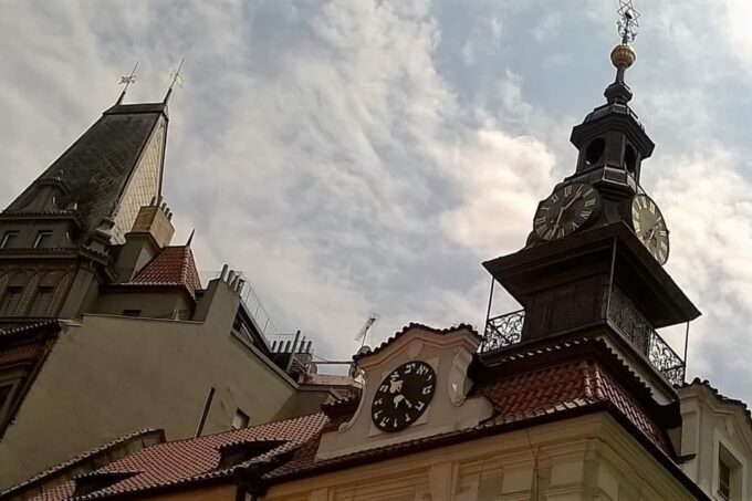 Prague: Jewish Quarter Walking Tour With Admission Tickets - Visiting Significant Synagogues