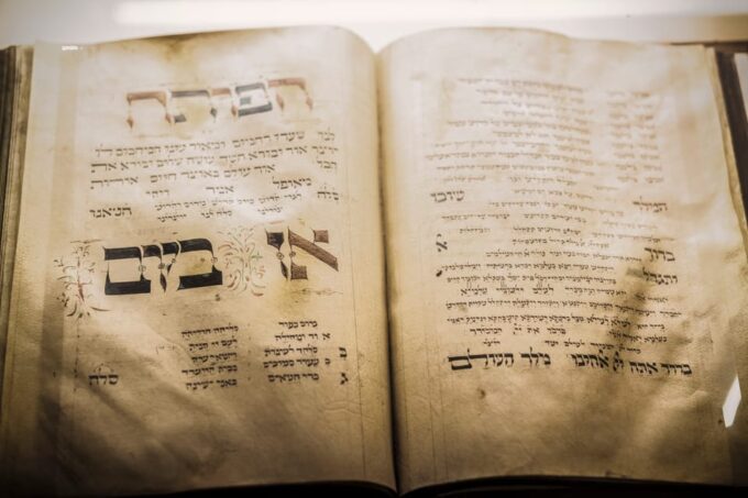 Prague: Jewish Quarter Walking Tour With Admission Tickets - History of the Jewish Community