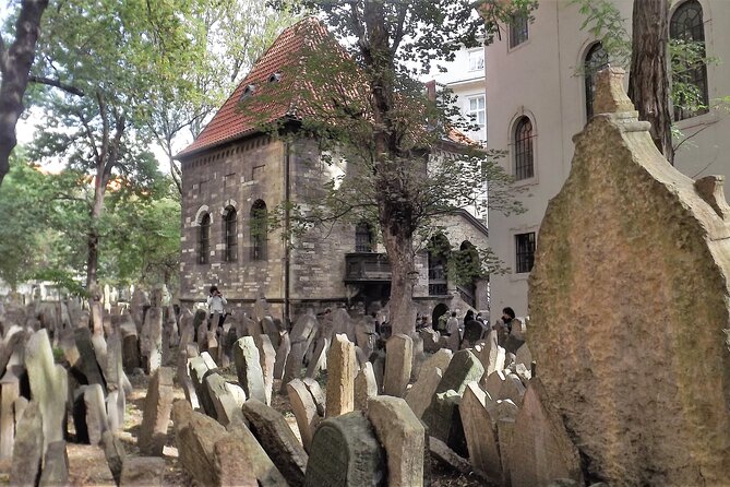 Prague Jewish Town Admission Ticket & Optional Audio Guide - Ticket Purchase and Circuit Options