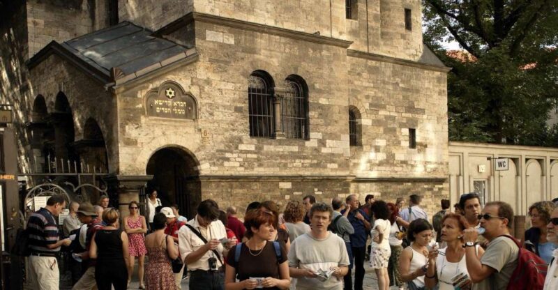 Prague: Jewish Town Walking Tour - Key Points