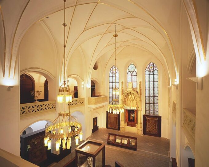 Prague: Jewish Town Walking Tour - Meeting Point and Duration