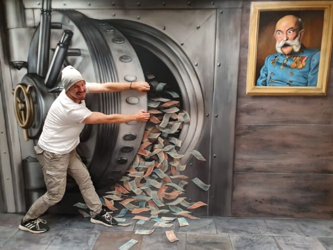 Prague: Museum of Fantastic Illusions Entry Ticket - Group Recommendations and Amenities