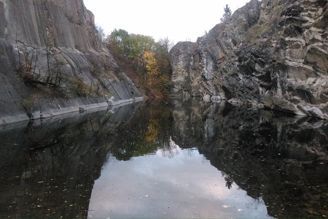 Prague Nature Highlights PRIVATE E-Bike Tour - Stopping for Refreshments and Snacks