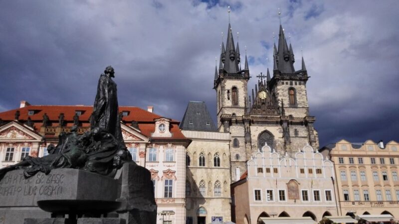 Prague: Old Town and Classical Concert Tour - Tour Meeting Point