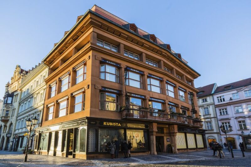 Prague: Old Town and Jewish Quarter 2-Hour Walking Tour - Itinerary Details