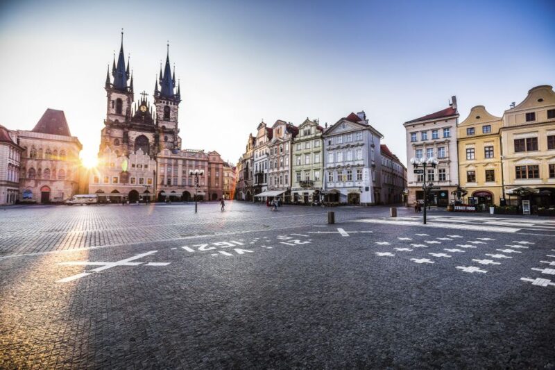 Prague: Old Town and Jewish Quarter 2-Hour Walking Tour - Duration and Route