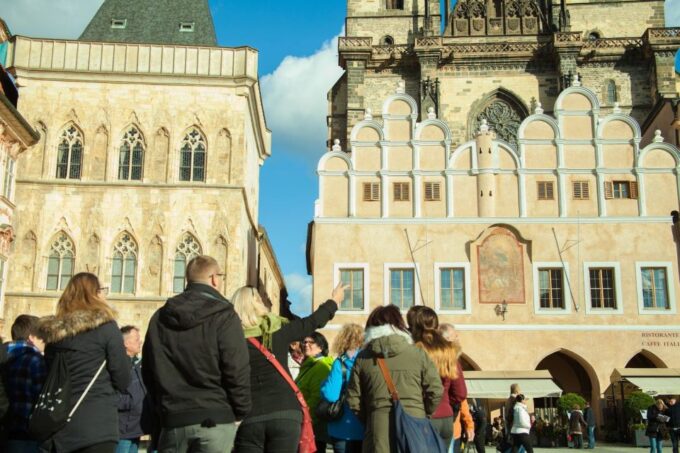 Prague: Old Town and Jewish Quarter Guided Tour in German - Discovering the Jewish Quarter