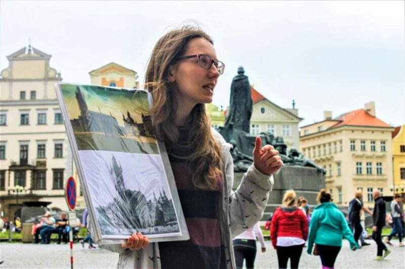 Prague: Old Town, Medieval Underground & Dungeon Tour - Experience Highlights