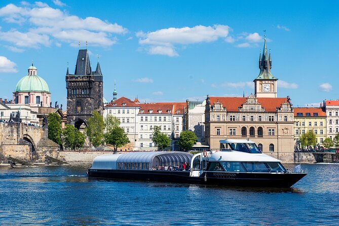 Prague Old Town Walking Tour With Buffet Lunch on a Boat - Historical Insights From the Guide