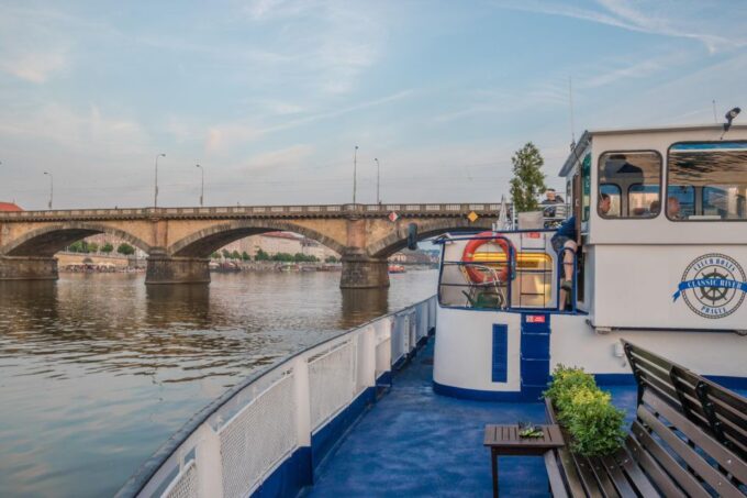 Prague: Panoramic Vltava River Cruise - Booking and Reservations
