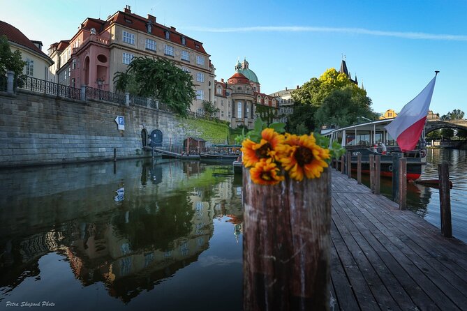 Prague Photoshoot for Couples, Betrothed, Family & Friends - Sample Photos and Packages