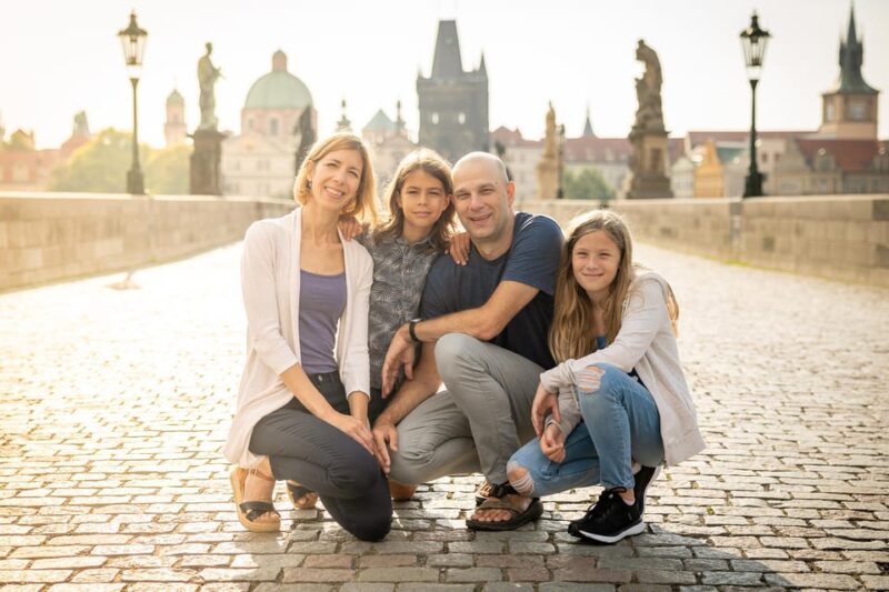 Prague Photoshoot + Walking Tour + Lunch - Photography Experience