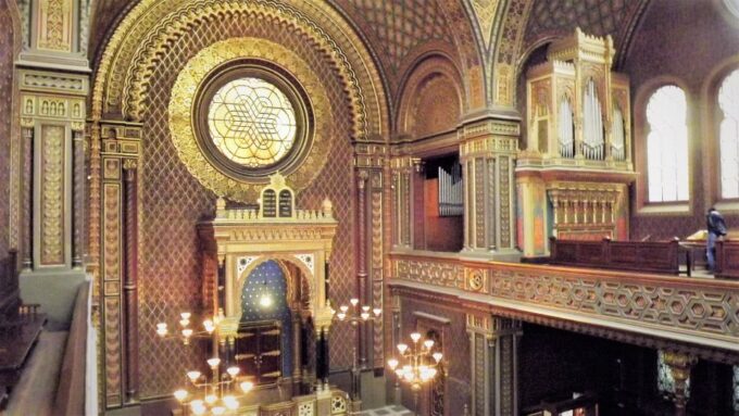 Prague: Prague Castle, Jewish Quarter, Clock Tower Admission - Frequently Asked Questions