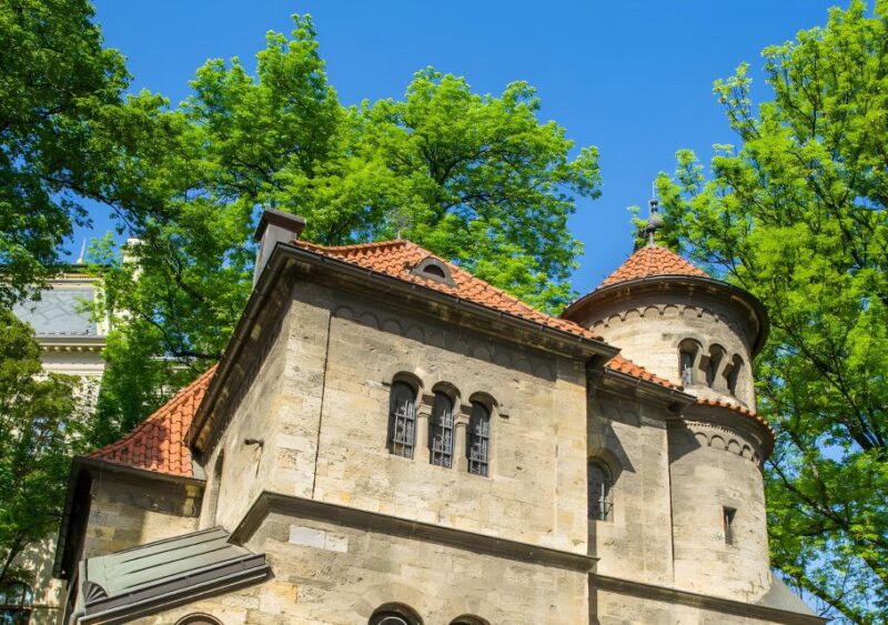 Prague: Prague Synagogues & the Jewish Cemetery Guided Tour - Important Information