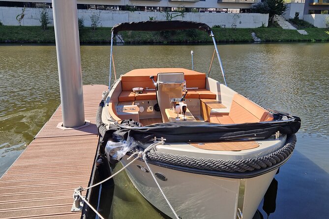 Prague Private Boat Tour - 2 Hours - Cancellation and Booking Policies