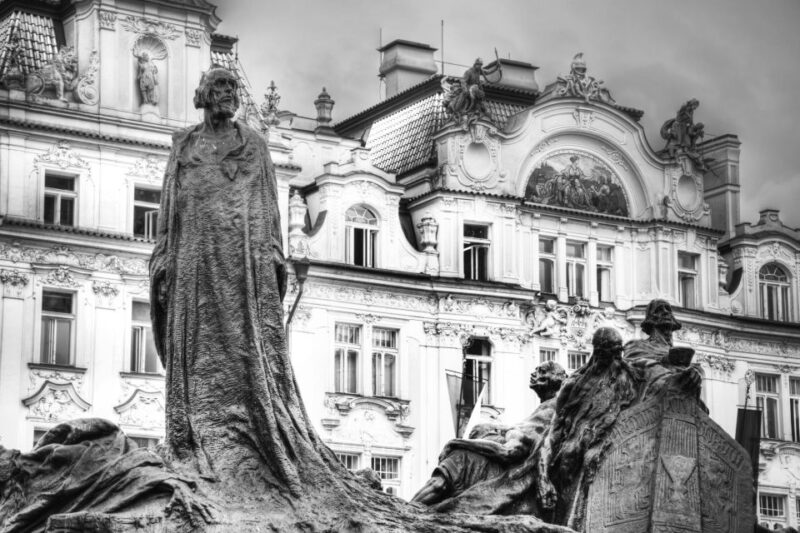 Prague: Private Exclusive History Tour With a Local Expert - Key Points