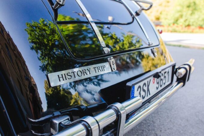 Prague: Private Old Town Tour by Vintage Car - About the Experience