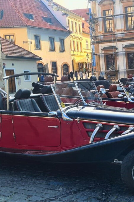 Prague: Private Tour by Vintage Car - 2hrs for 6 People - Multilingual Tour Guide Options