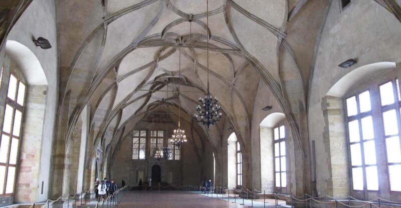 Prague: Private Tour of Prague Castle, Meet up at Hotel - Meeting and Transportation
