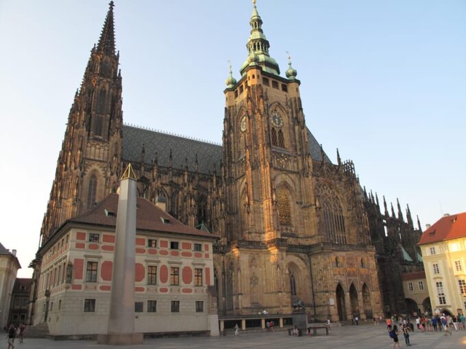 Prague: Private Tour of Prague Castle, Meet up at Hotel - Language Options