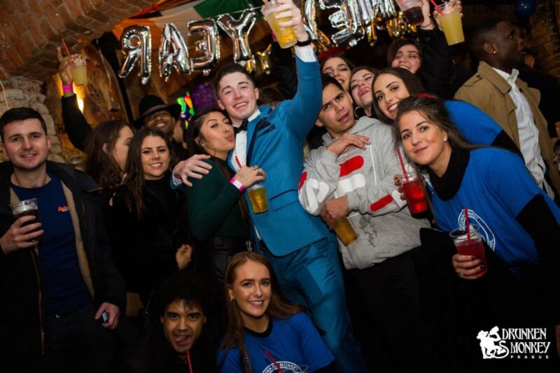 Prague: Pub Crawl With Open Bar and VIP Entry - Experience Highlights
