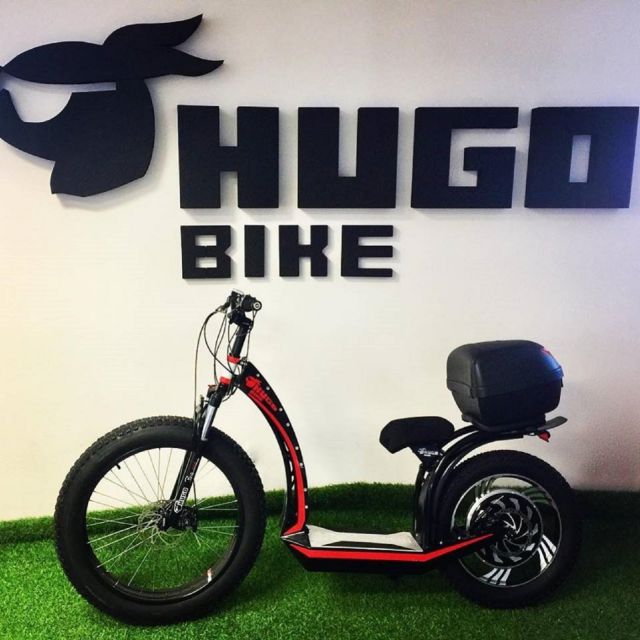 Prague: Quick 1.5-Hour Sightseeing E-Scooter Private Tour - Meeting and Availability