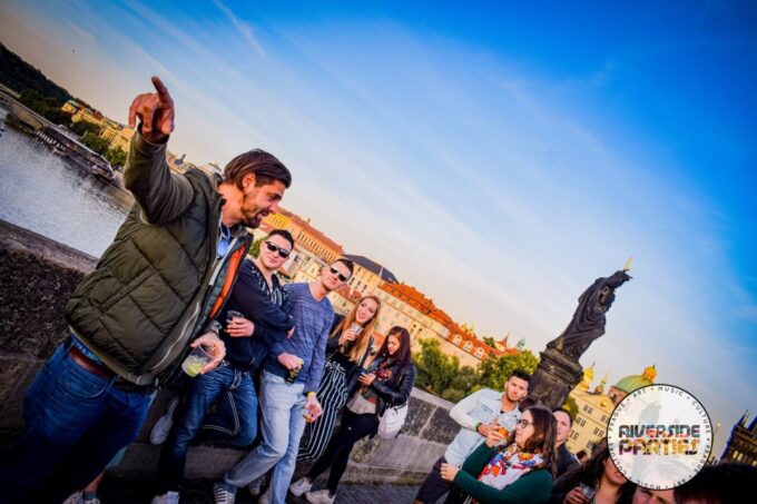 Prague: Riverside Parties - Dinner by the Water