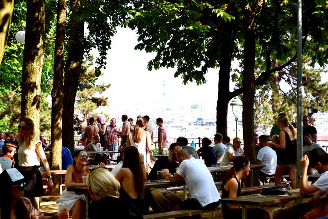 Prague: Sightseeing and Beer Gardens Tasting Tour With Lunch - Traveler Photos and Experiences