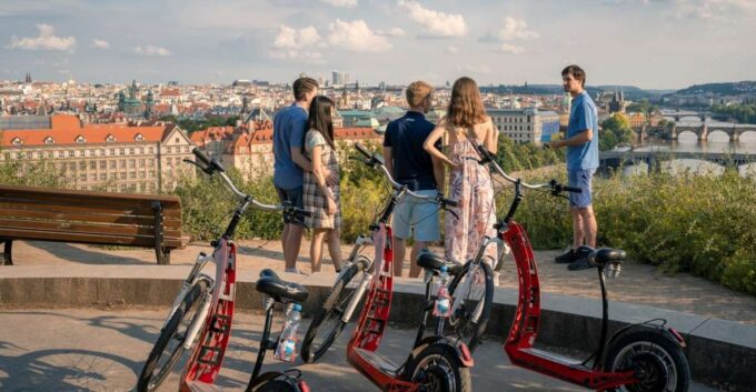 Prague: Small Group or Private E-Scooter Tour With Pickup - Customer Feedback and Ratings