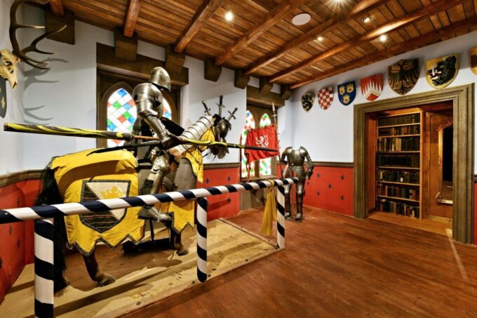 Prague: Story of Prague Immersive Museum Experience - Guided Tours and Mobile App