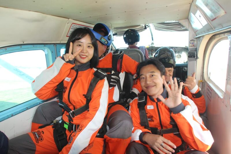 Prague: Tandem Skydiving 14,000ft Over Prague With Transfers - Participation Requirements
