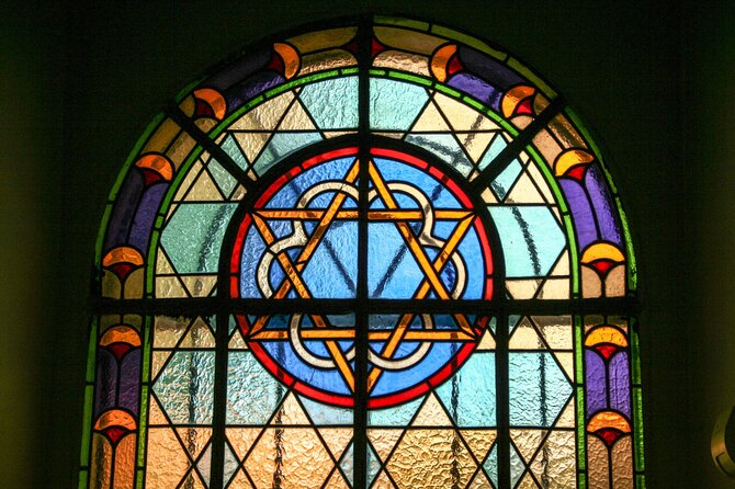 Prague Tour of Pinkas, Klausen, Maze and Spanish Synagogues - Highlights of the Pinkas Synagogue