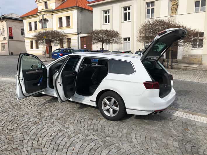 Prague: Transfer From Train/Bus Station to Hotel - Key Points