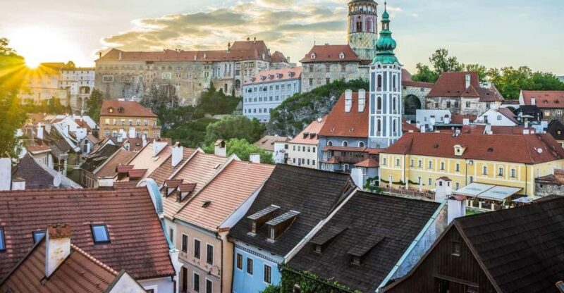 Prague: Transfer to Vienna via Fabulous Cesky Krumlov - Itinerary and Travel Details