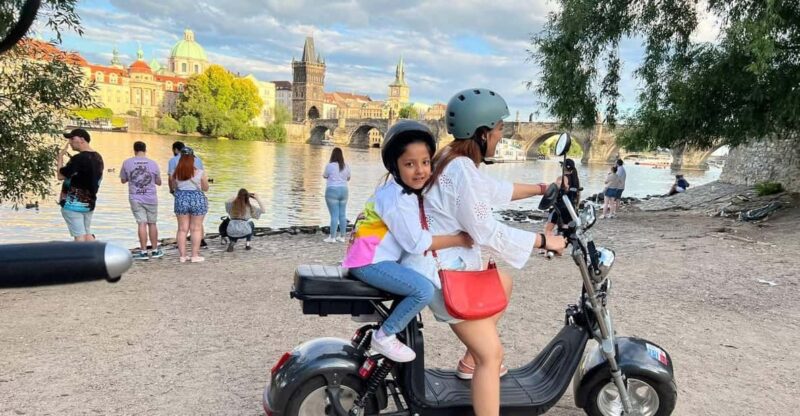 Prague: VIP Private 3 Hours E-Scooter Tour With Guide - Key Points