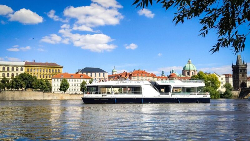 Prague: Vltava River Sightseeing Cruise - Language Support