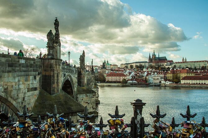 Prague Walking Tour in English: Old Town and Prague Castle - Highlights of the Itinerary