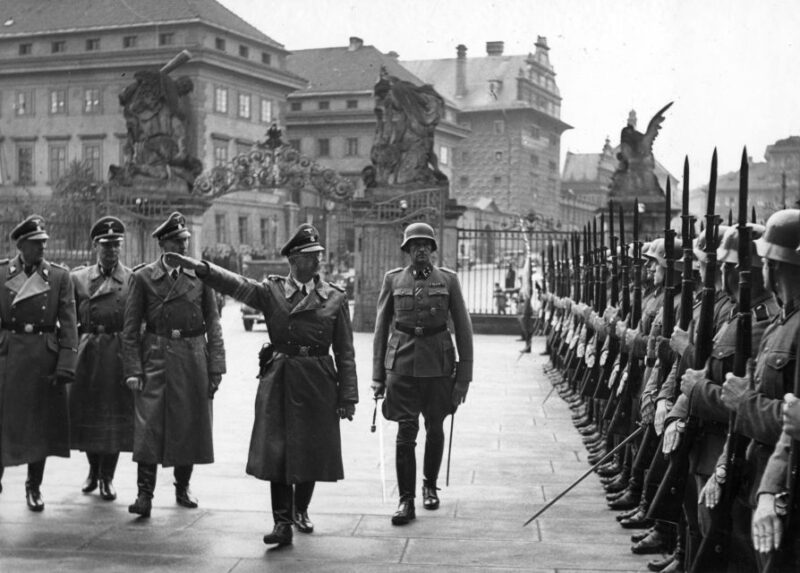 Prague: World War II and Communist History Tour - Tour Description