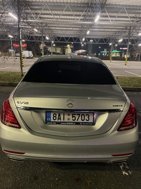 Praha: Private Transfers From Vaclav Havel Airport Prague - Driver Qualifications and Languages