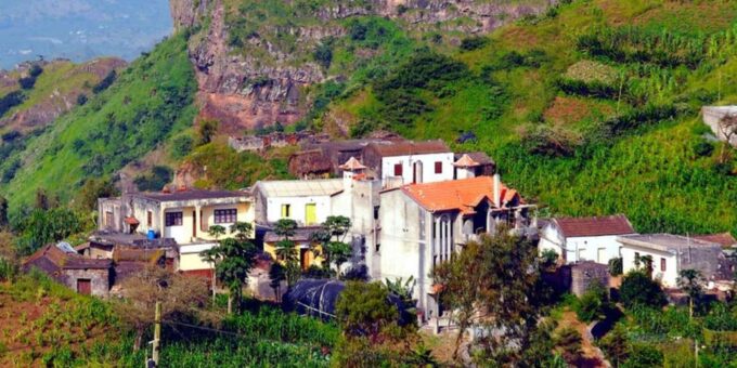 Praia: Guided Hike From Rui Vaz - Landscape and Vegetation