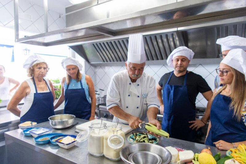Praiano: Cooking Class With Dinner Overlooking the Sea - Key Points