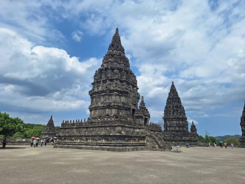 Prambanan, Hidden Temple, & Paralayang Hill Sunset - Sojiwan Temple
