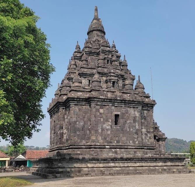 Prambanan, Hidden Temple, & Ramayana Ballet Perfomance - Ijo Temple