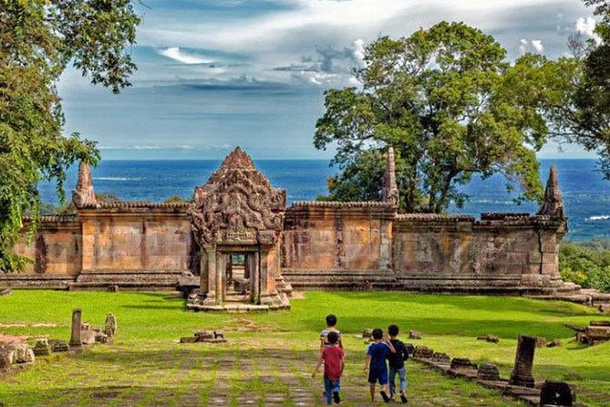Preah Vihear and Koh Ker Group Full-Day Private Tour - Discovering Koh Ker