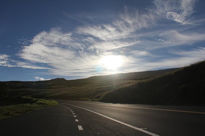 Predawn-Morning Haleakala Bike Tour 6,500 to Sea Level - Confirmation and Group Size