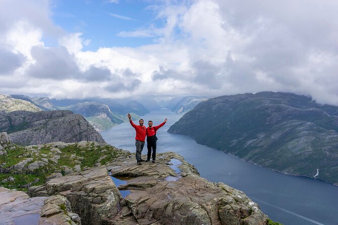 Preikestolen Hidden Trail Hike and Canoe Trip - Guides Expertise and Safety Considerations