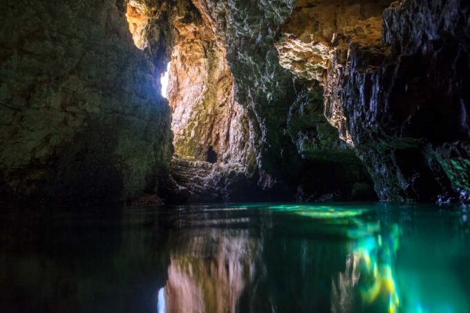 Premantura: Sea Cave Kayak Tour - Tour Highlights
