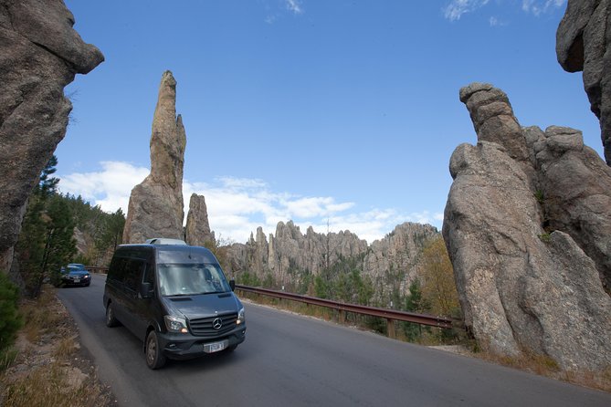 Premiere Private Black Hills Tour: Mt Rushmore, Crazy Horse & Custer State Park - Getting to the Meeting Point