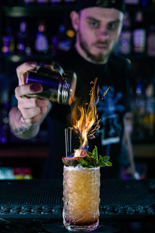 Premium Cocktail Class - Location and Languages